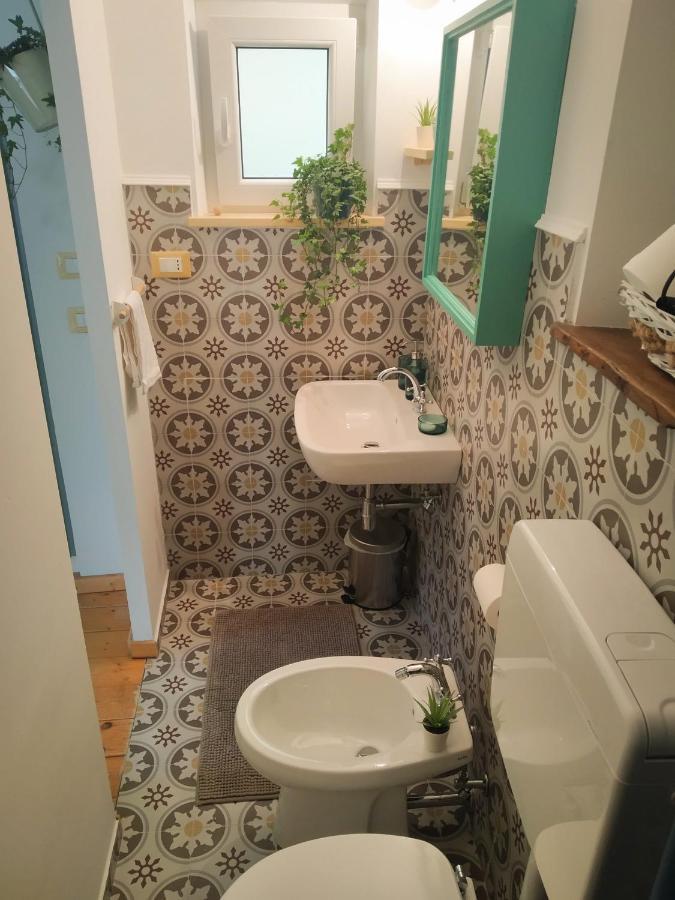 La Finestra Sul Cortile Bed & Breakfast Atri Bagian luar foto