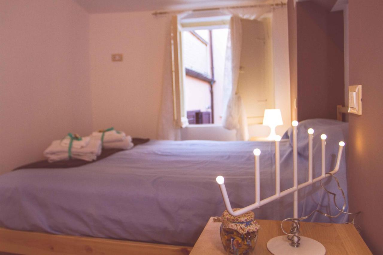 La Finestra Sul Cortile Bed & Breakfast Atri Bagian luar foto