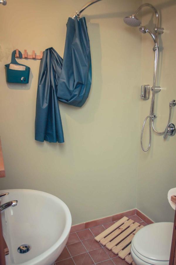 La Finestra Sul Cortile Bed & Breakfast Atri Bagian luar foto